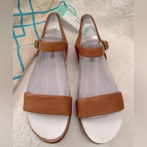 New Steve Madden sandals